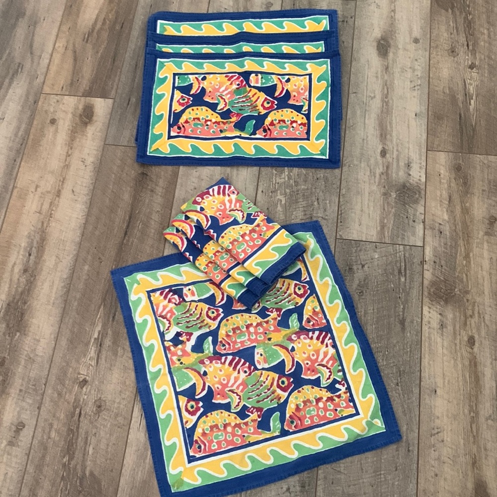 Pomegranate Inc napkins and placemats